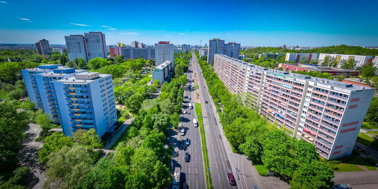 Blick die Landsberger Allee hinunter in Richtung Berliner Zentrum