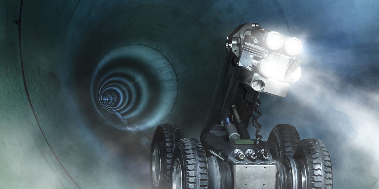 Kanalroboter fährt durch einen Kanal