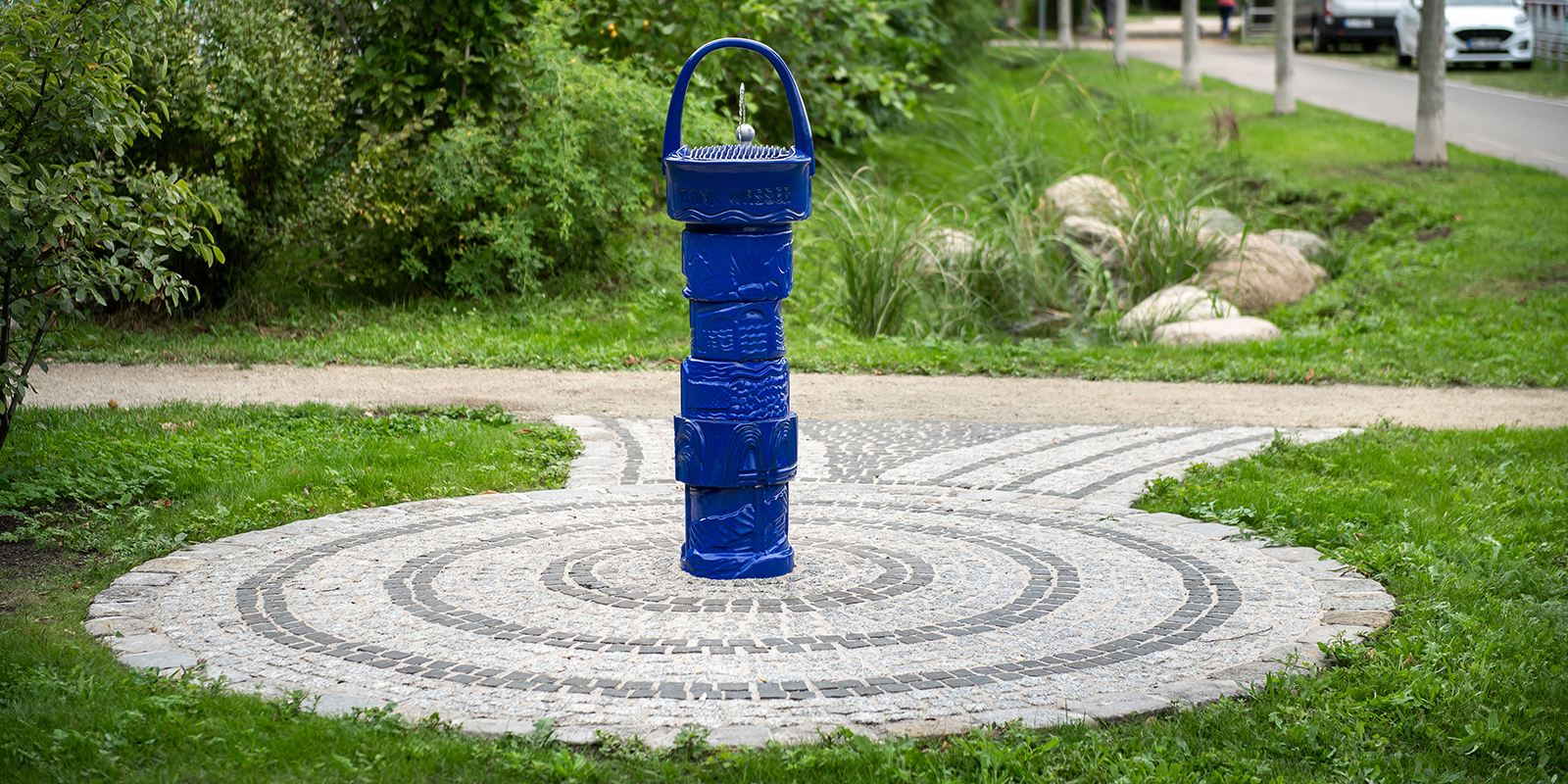 Trinkbrunnen mit Rigolensystem