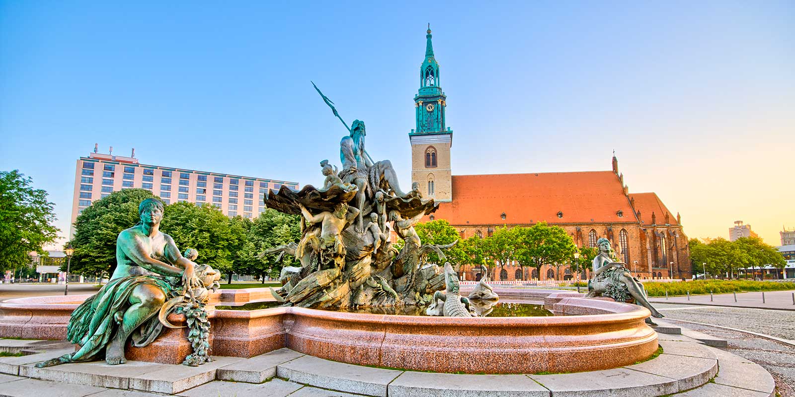 Neptun-Brunnen am Alexanderplatz