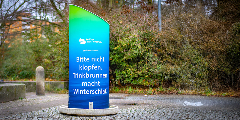 Trinkbrunnen mit Schutzhaube für den Winter